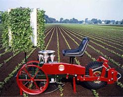 Mechanical Transplanter Model 4000 - Transplanter